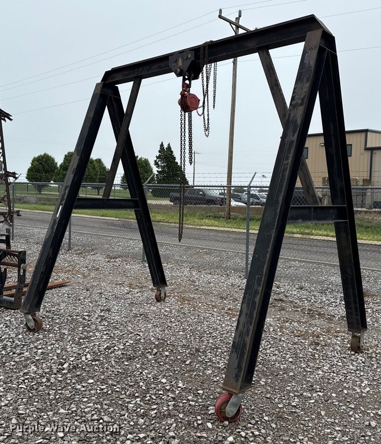 image for item ER1072 Gantry crane