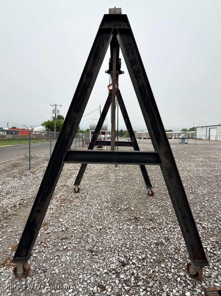 image for item ER1072 Gantry crane