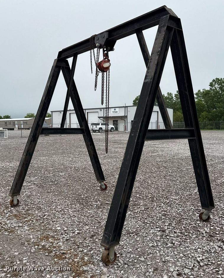 image for item ER1072 Gantry crane