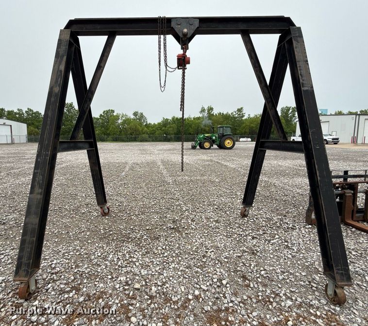 image for item ER1072 Gantry crane