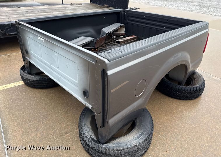 image for item ER1080 Ford F250 Super Duty  pickup truck bed