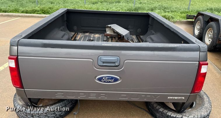 image for item ER1080 Ford F250 Super Duty  pickup truck bed