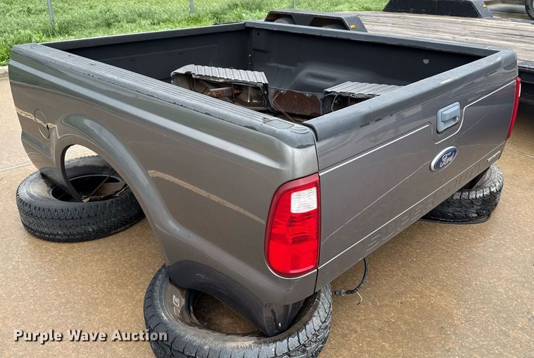 image for item ER1080 Ford F250 Super Duty  pickup truck bed