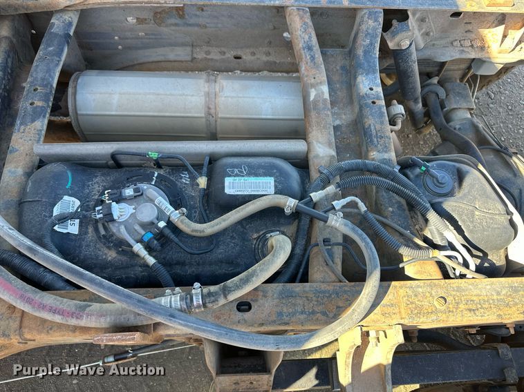 image for item ER8736 2008 Chevrolet Silverado 3500HD pickup truck cab and chassis