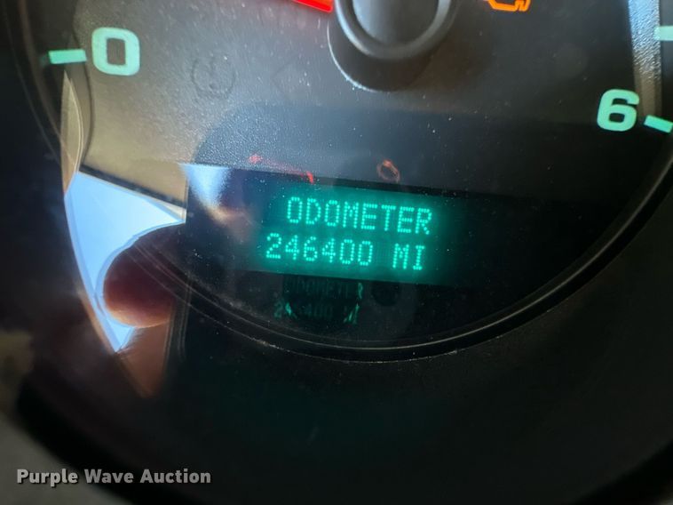 image for item ER8736 2008 Chevrolet Silverado 3500HD pickup truck cab and chassis