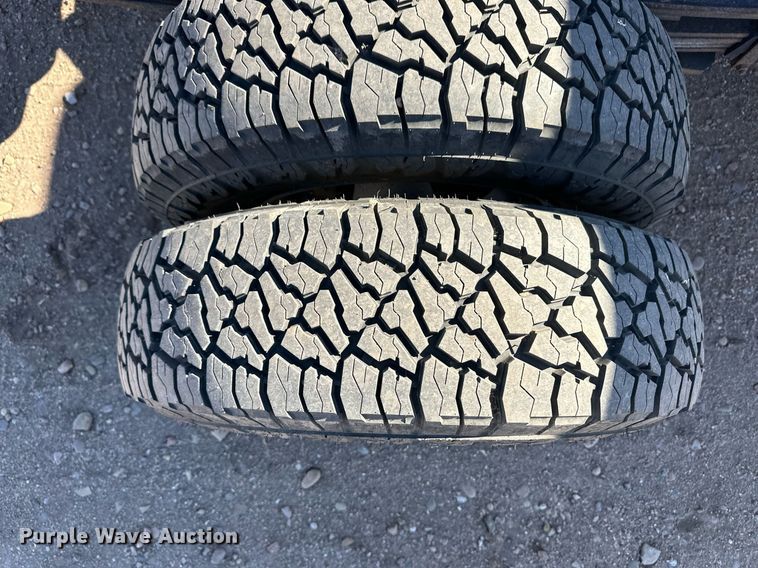 image for item ER8736 2008 Chevrolet Silverado 3500HD pickup truck cab and chassis