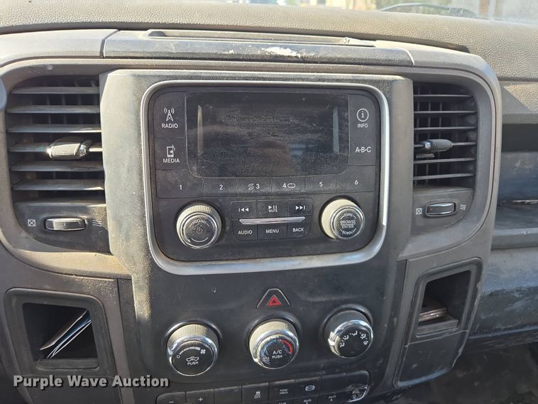 image for item FB9357 2014 Dodge Ram 4500 crane truck