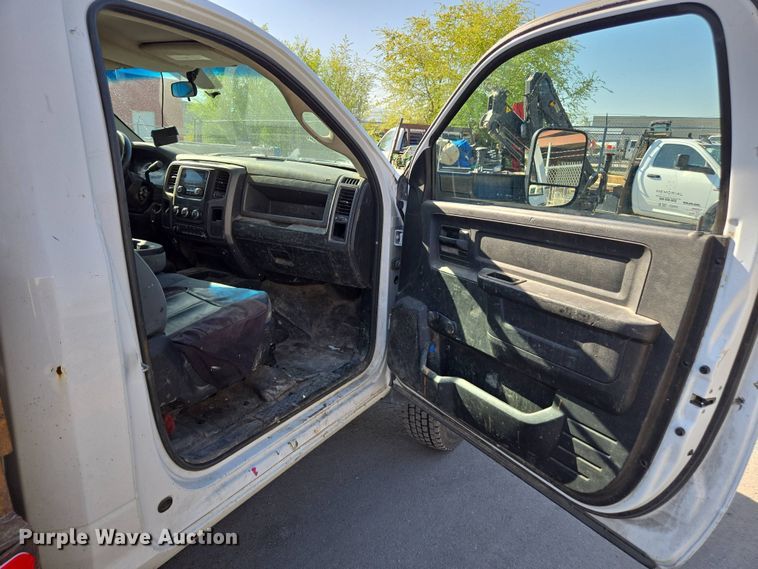 image for item FB9357 2014 Dodge Ram 4500 crane truck