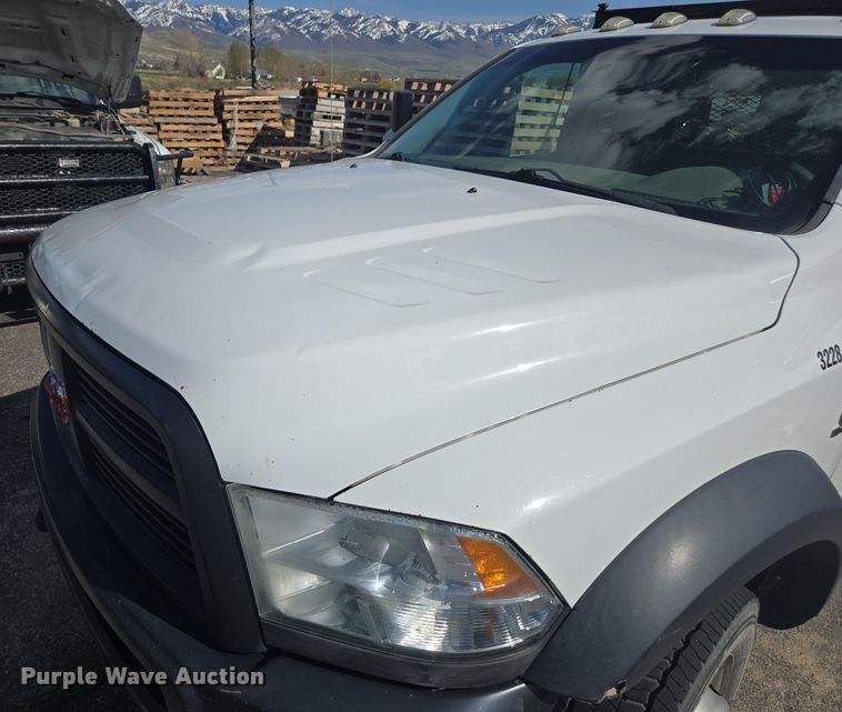 image for item FB9364 2012 Dodge Ram 4500 flatbed truck