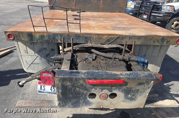 image for item FB9364 2012 Dodge Ram 4500 flatbed truck