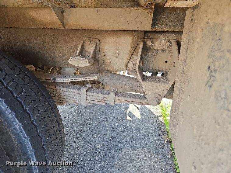 image for item FB9364 2012 Dodge Ram 4500 flatbed truck