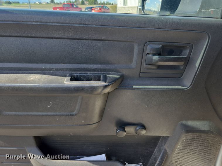 image for item FB9364 2012 Dodge Ram 4500 flatbed truck