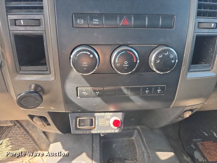 image for item FB9364 2012 Dodge Ram 4500 flatbed truck