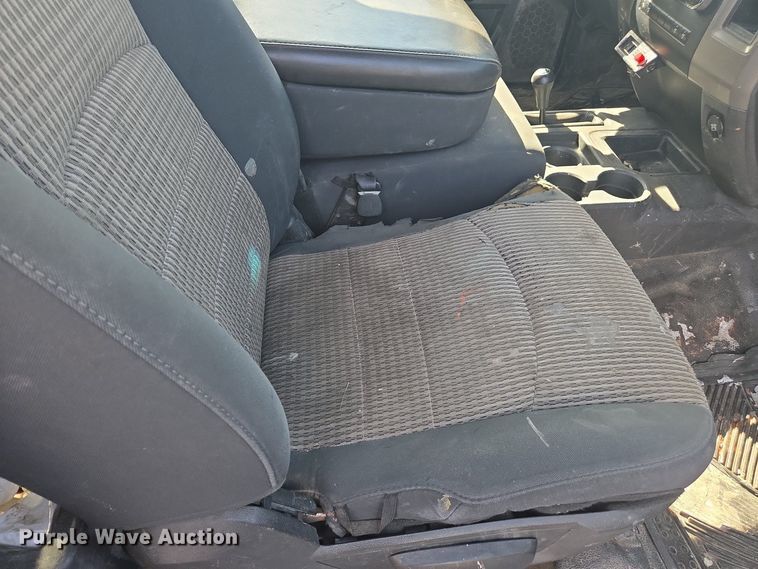 image for item FB9364 2012 Dodge Ram 4500 flatbed truck