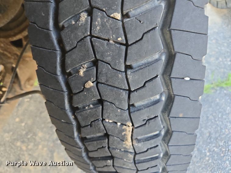 image for item FB9364 2012 Dodge Ram 4500 flatbed truck