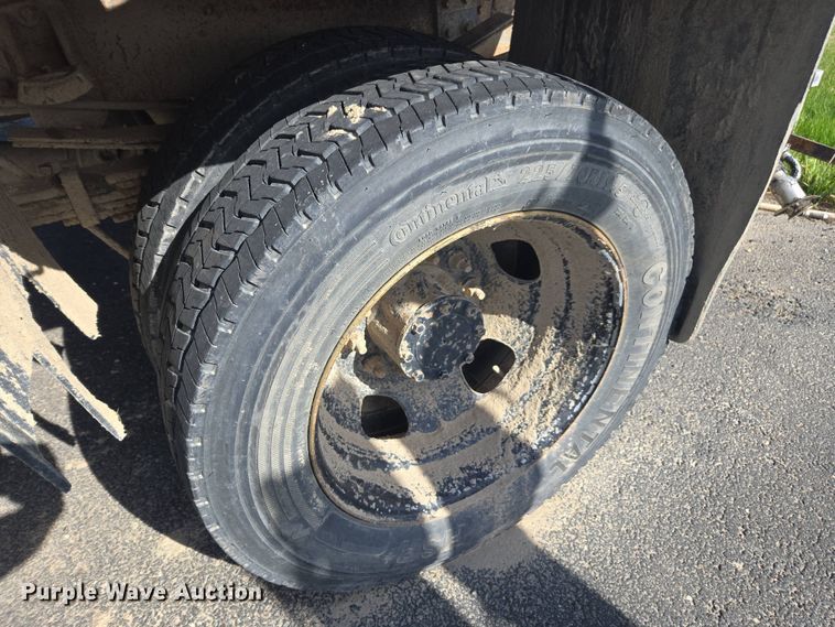 image for item FB9364 2012 Dodge Ram 4500 flatbed truck