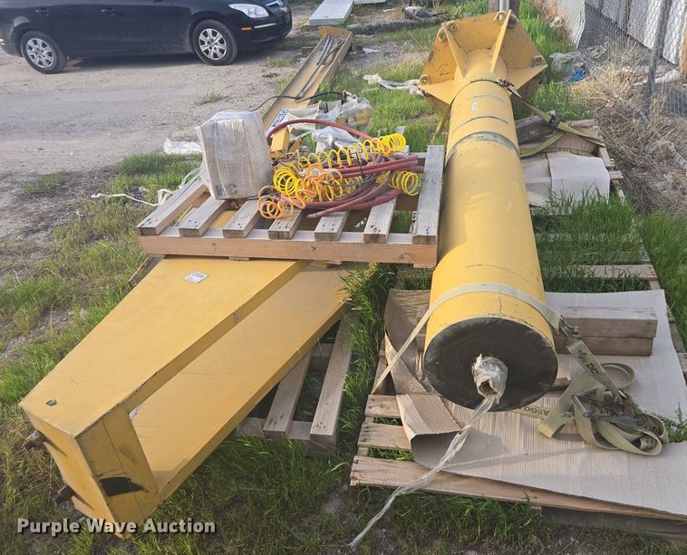 image for item FB9365 P&H Spectrum jib crane