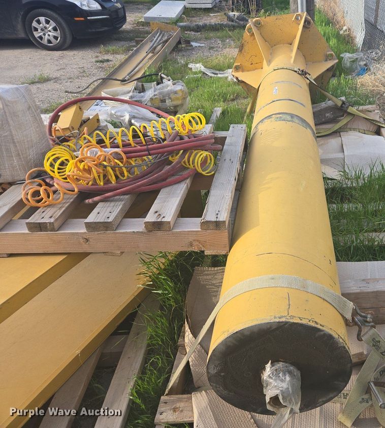 image for item FB9365 P&H Spectrum jib crane