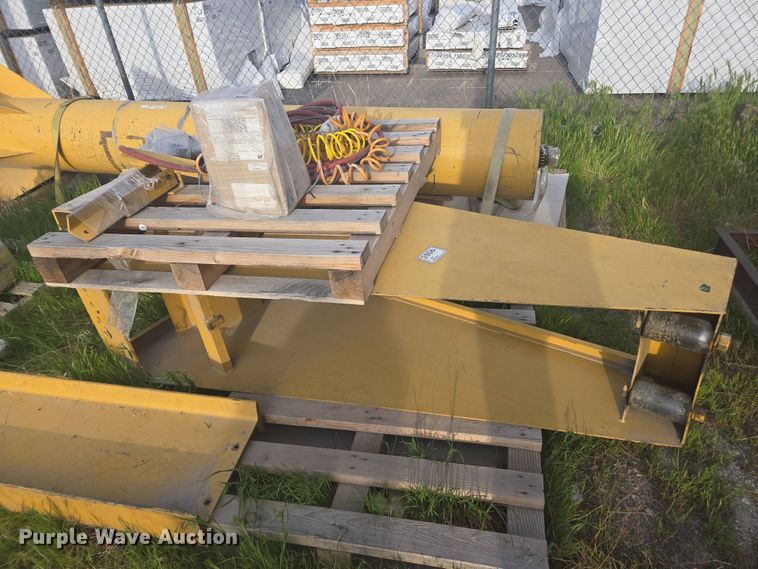 image for item FB9365 P&H Spectrum jib crane