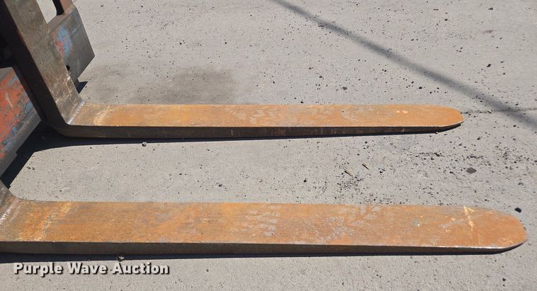 image for item FB9370 Datsun 6000 forklift