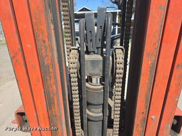 image for item FB9370 Datsun 6000 forklift