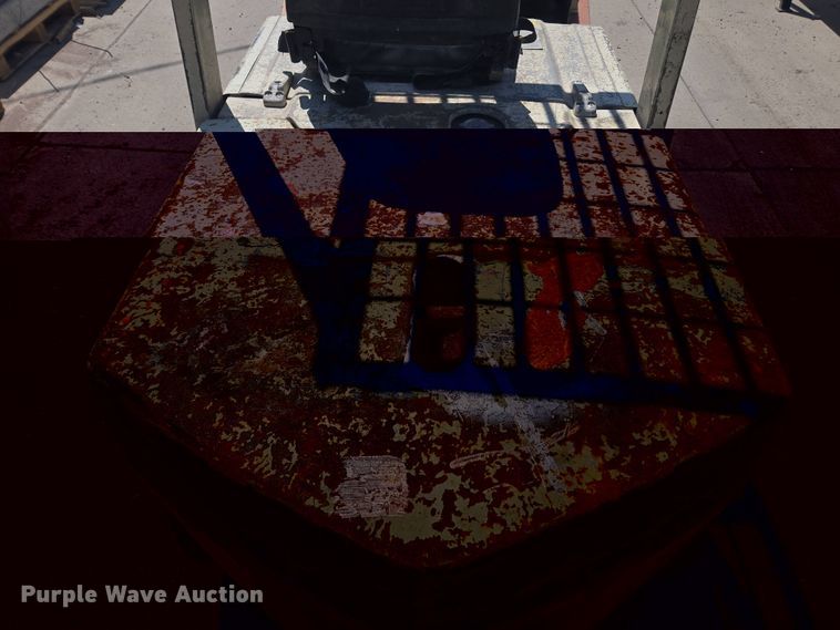 image for item FB9370 Datsun 6000 forklift