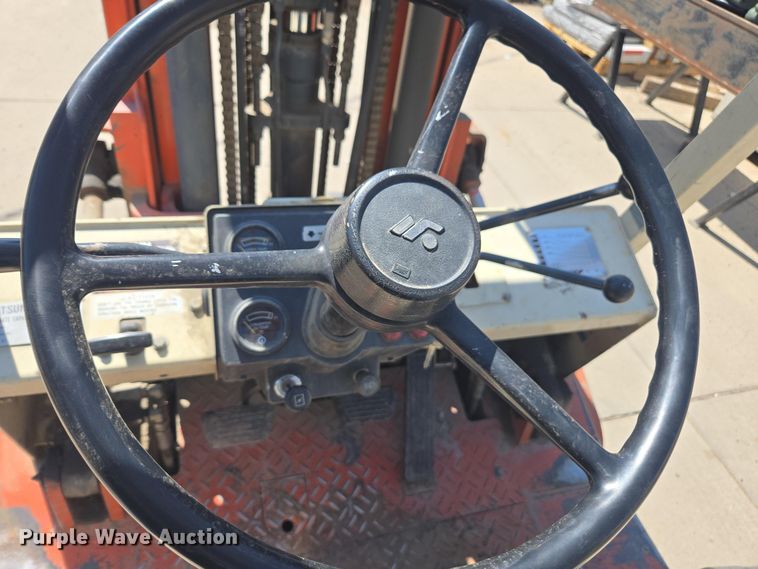 image for item FB9370 Datsun 6000 forklift