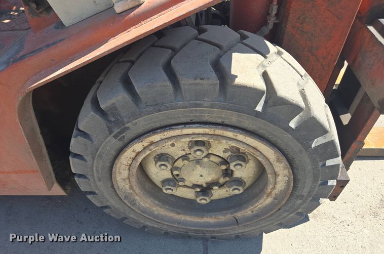 image for item FB9370 Datsun 6000 forklift