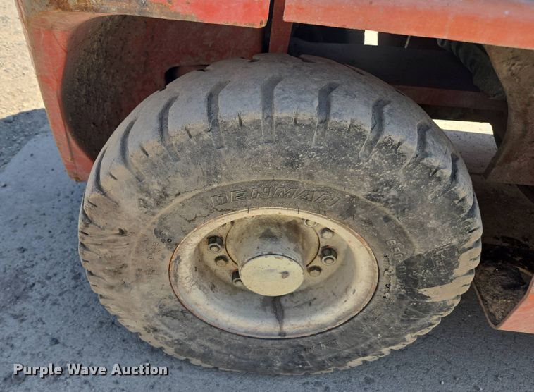 image for item FB9370 Datsun 6000 forklift