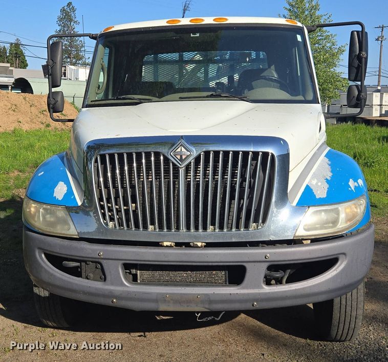 image for item FB9371 2009 International 4300 crane truck