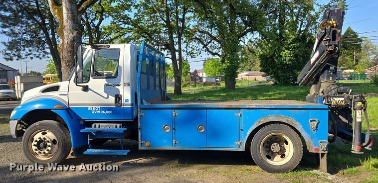 image for item FB9371 2009 International 4300 crane truck