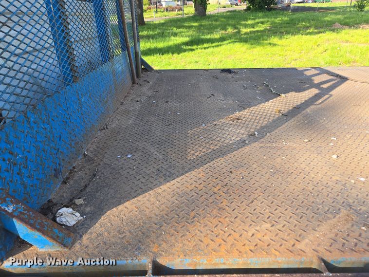 image for item FB9371 2009 International 4300 crane truck