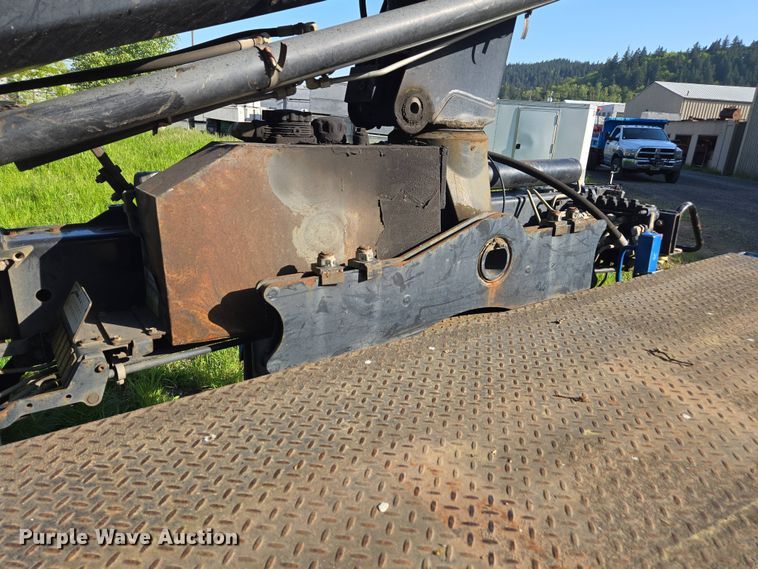 image for item FB9371 2009 International 4300 crane truck