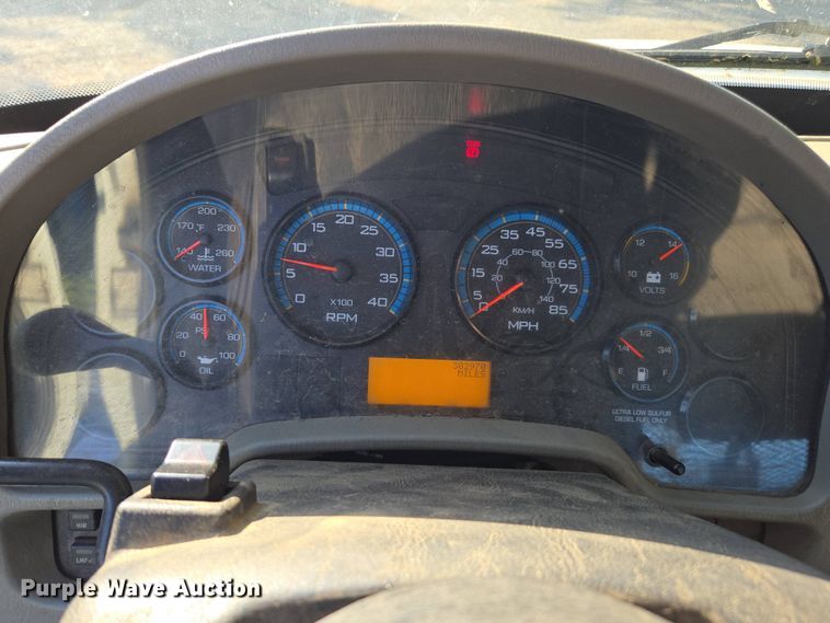 image for item FB9371 2009 International 4300 crane truck