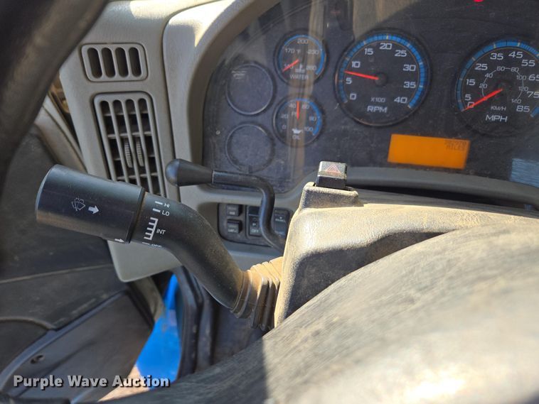 image for item FB9371 2009 International 4300 crane truck