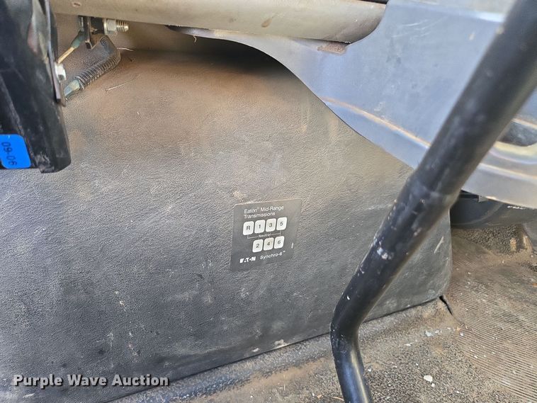 image for item FB9371 2009 International 4300 crane truck