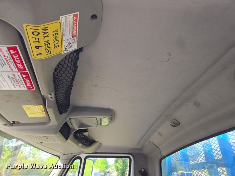 image for item FB9371 2009 International 4300 crane truck