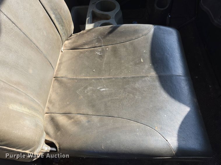 image for item FB9371 2009 International 4300 crane truck