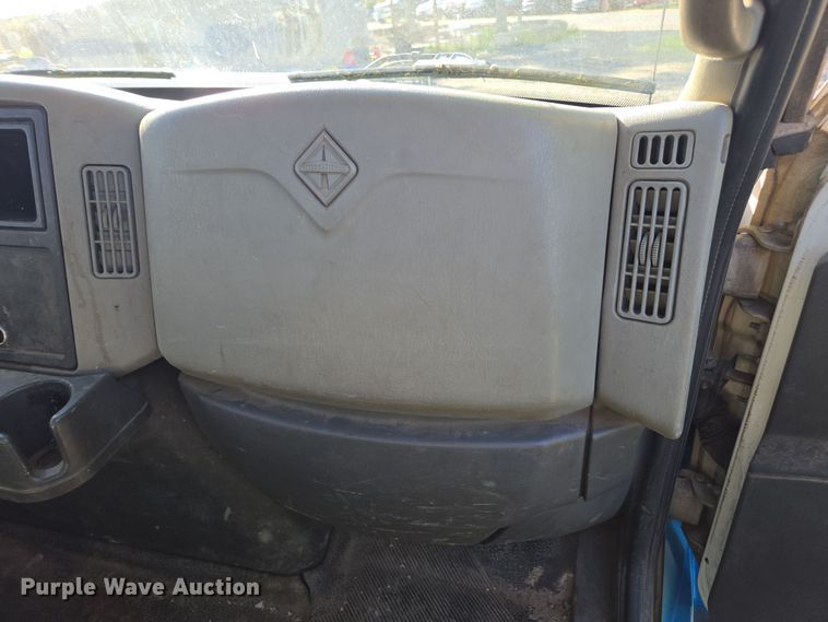 image for item FB9371 2009 International 4300 crane truck