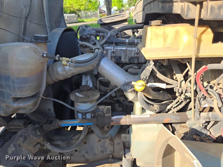 image for item FB9371 2009 International 4300 crane truck