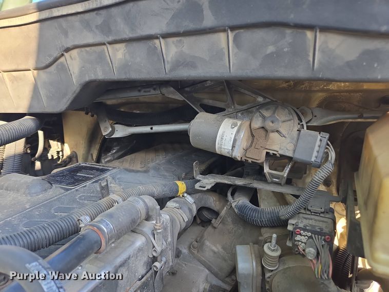 image for item FB9371 2009 International 4300 crane truck