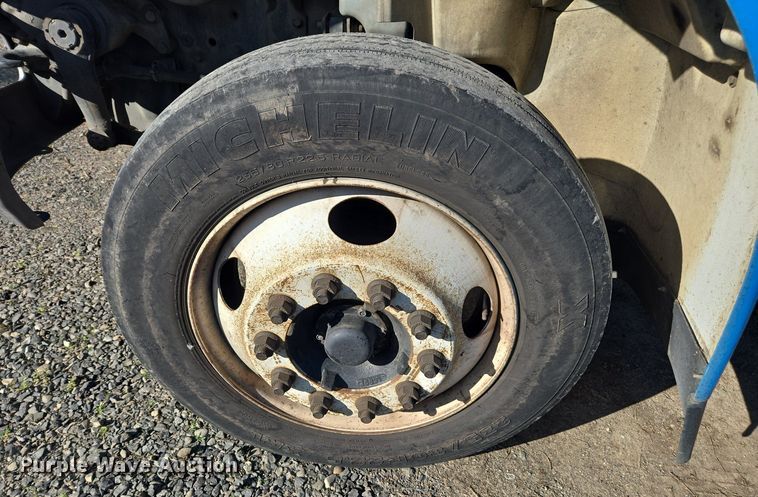 image for item FB9371 2009 International 4300 crane truck