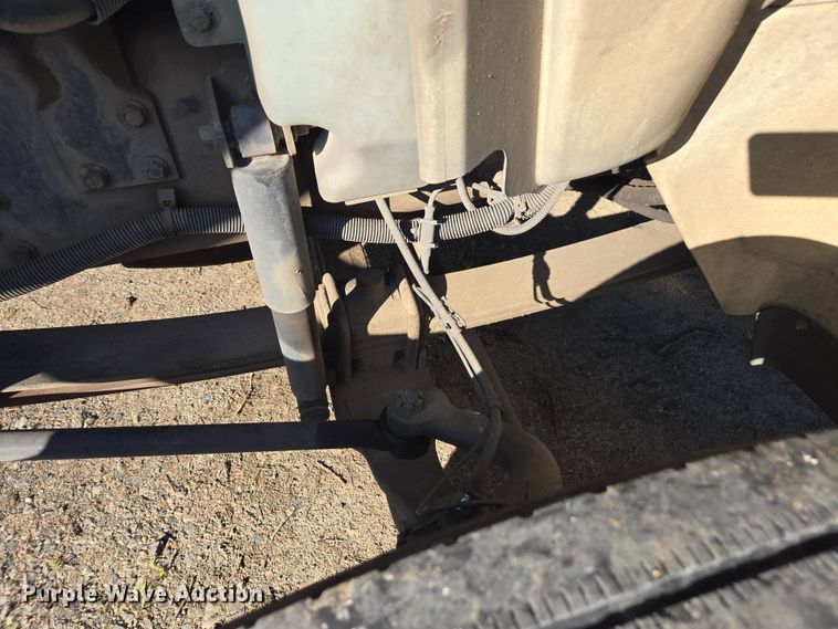 image for item FB9371 2009 International 4300 crane truck