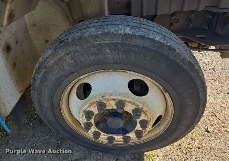 image for item FB9371 2009 International 4300 crane truck