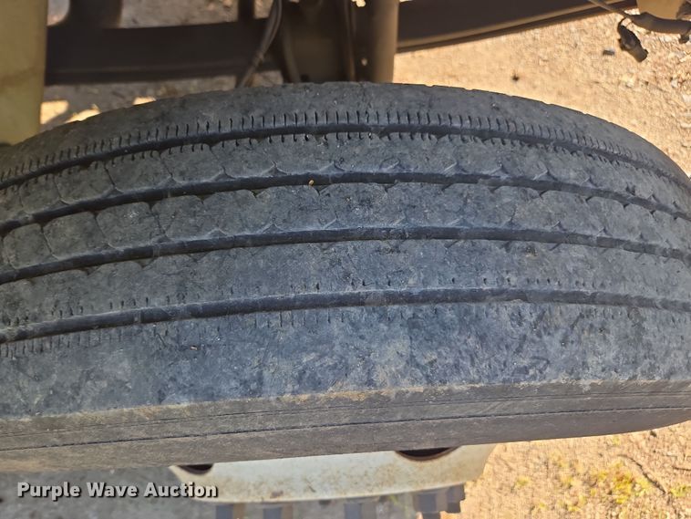 image for item FB9371 2009 International 4300 crane truck