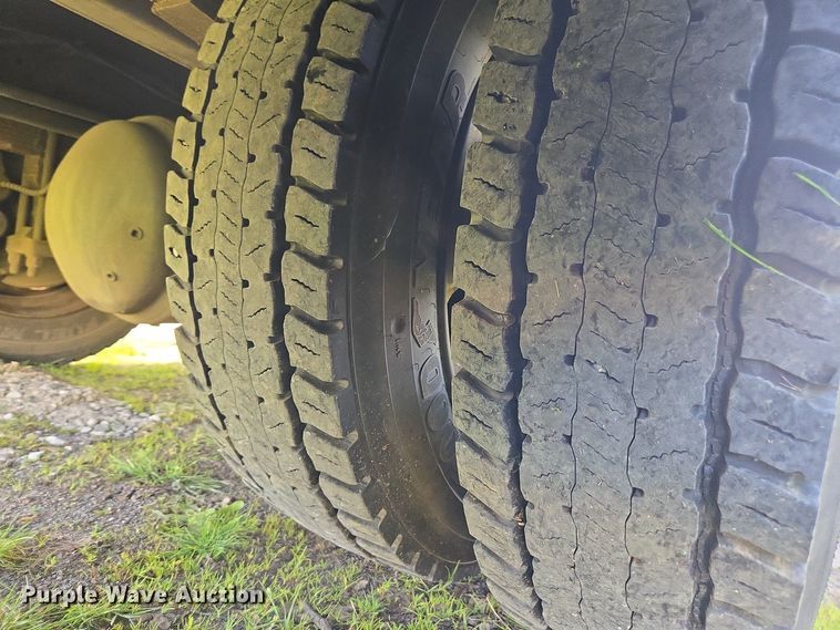 image for item FB9371 2009 International 4300 crane truck