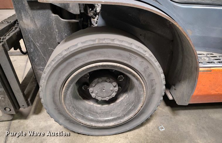 image for item IP9543 2015 Toyota 8FGU25 forklift