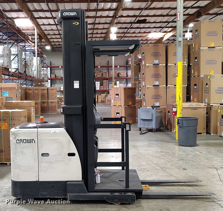 image for item IP9544 2015 Crown SP3520-30 order picker