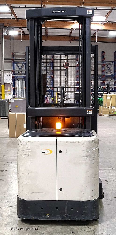 image for item IP9544 2015 Crown SP3520-30 order picker