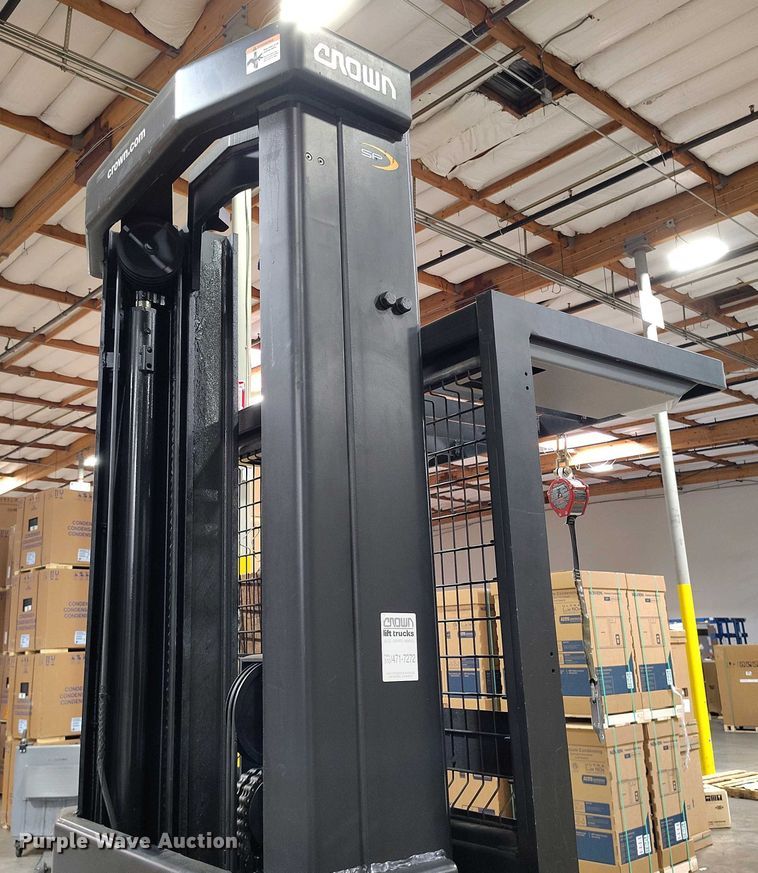 image for item IP9544 2015 Crown SP3520-30 order picker